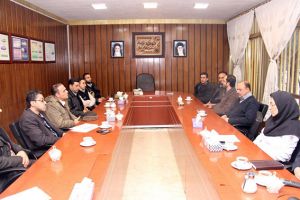 بازدید ایستگاه آتشنشانی ایستگاه 84 از مرکز قلب و عروق شهید رجایی: عکس شماره 3 / 12